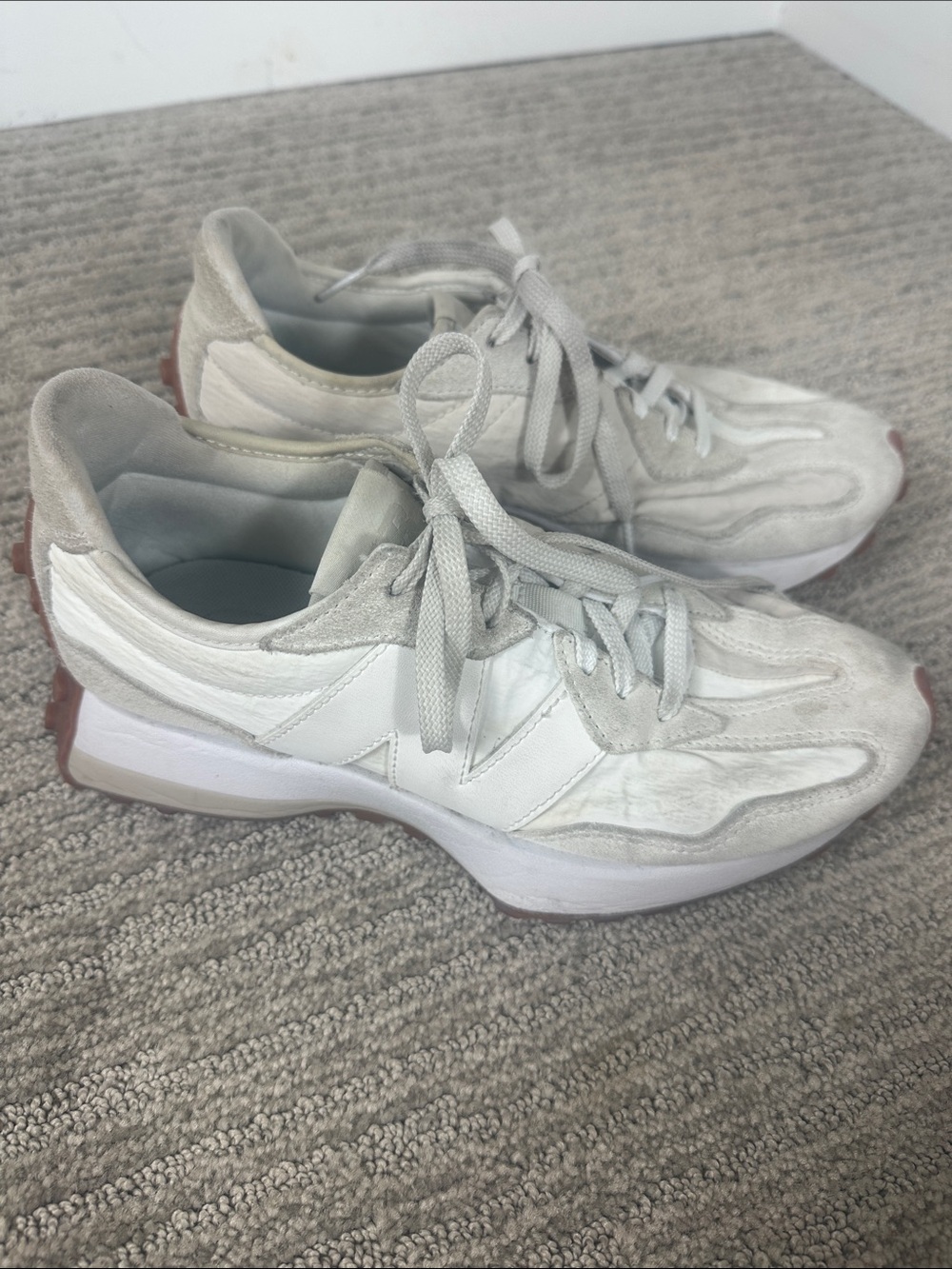 New Balance White 327 Signature “N” design Sneakers 7